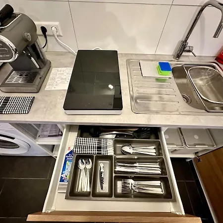 Lägenhet 30 Sqm Obertuerkheim Stuttgart