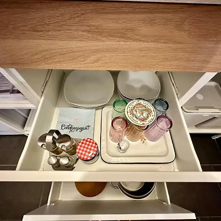 30 Sqm Obertuerkheim Lägenhet *