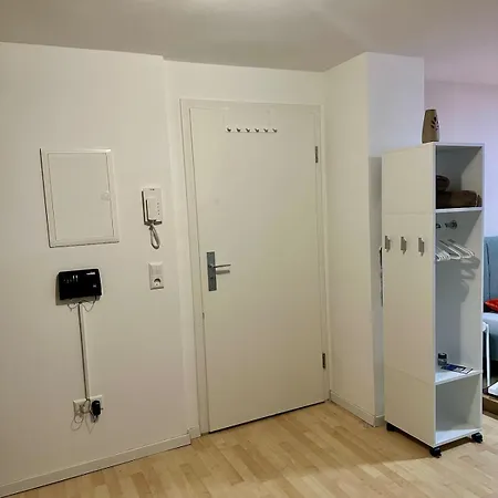 Lägenhet 30 Sqm Obertuerkheim *